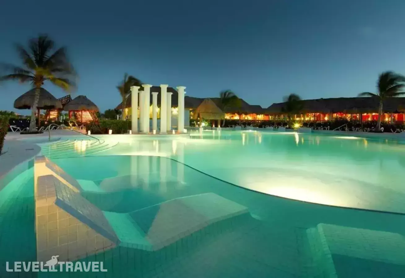 Grand Palladium Riviera