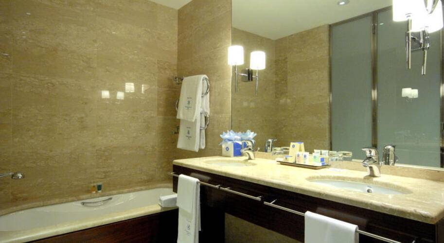 Eurostars Grand Marina Hotel — фото 11