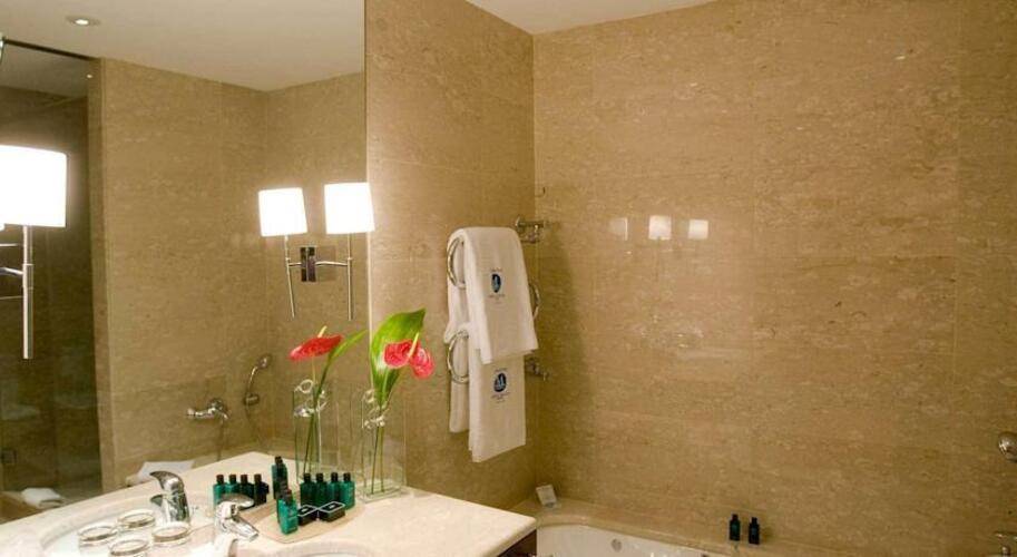 Eurostars Grand Marina Hotel — фото 22