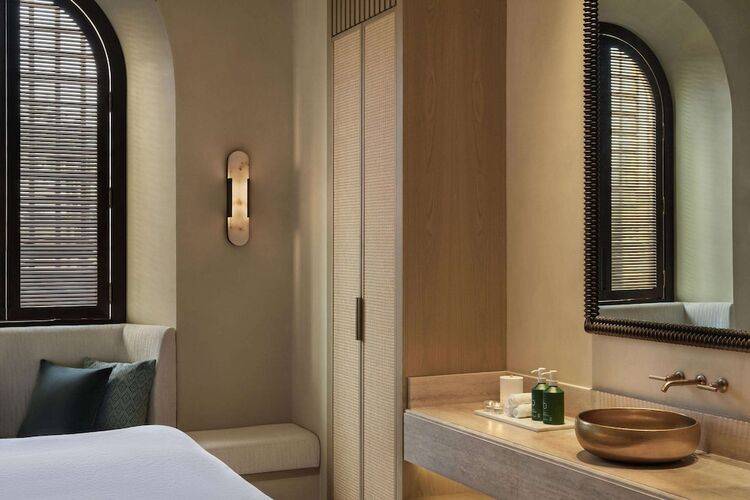 Bab Al Shams Desert Resort & Spa