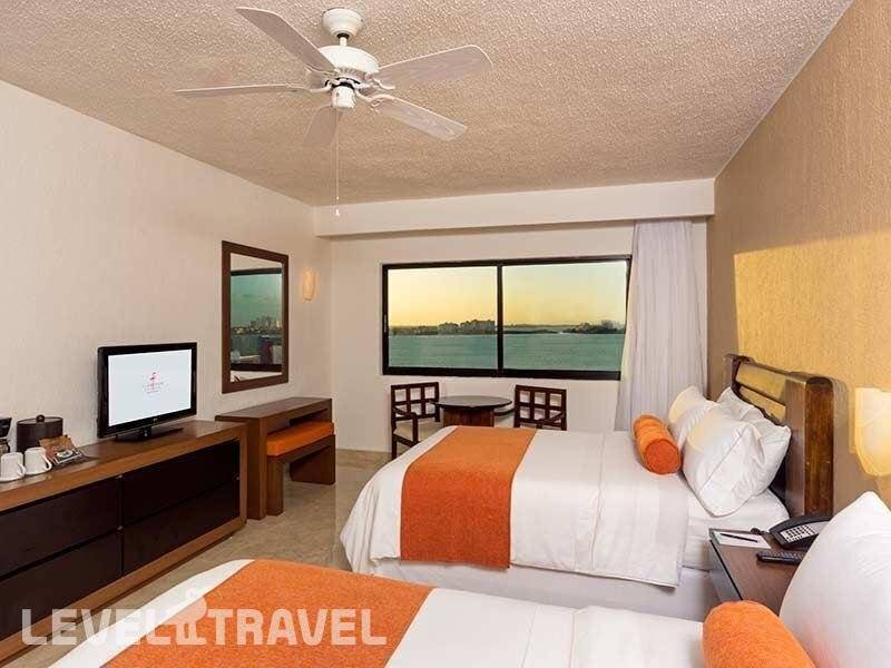 Фотография Flamingo Cancun Resort & Plaza