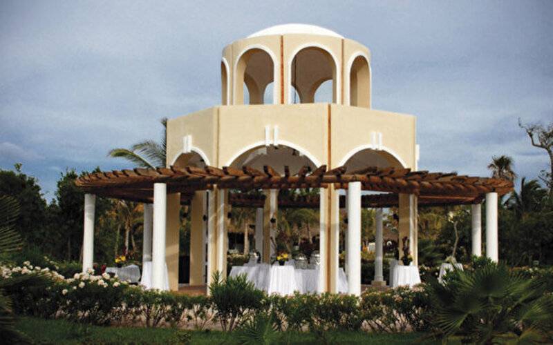 Valentin Imperial Maya (Adults Only 18+)