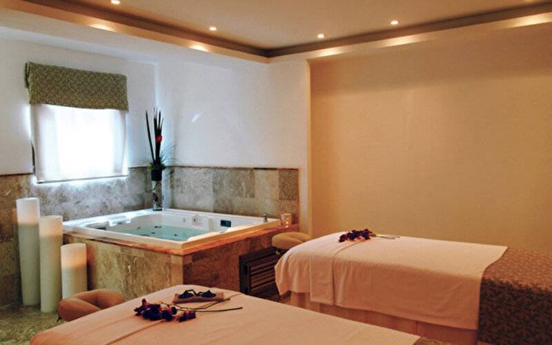 Valentin Imperial Maya (Adults Only 18+)