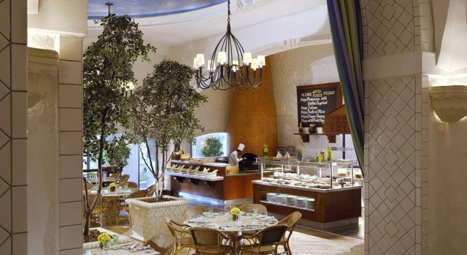 One&Only Royal Mirage Arabian Court