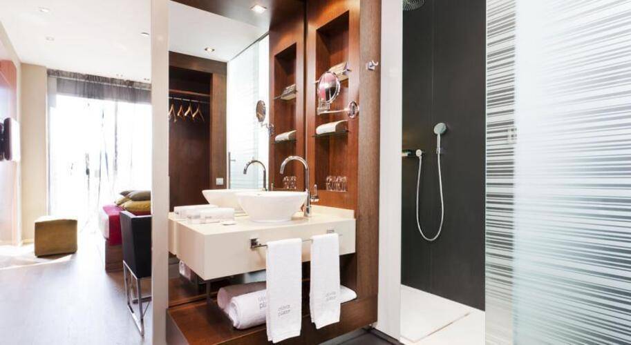 Olivia Plaza Hotel — фото 7