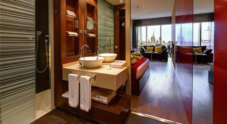 Olivia Plaza Hotel — фото 34