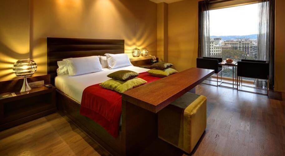 Olivia Plaza Hotel — фото 6