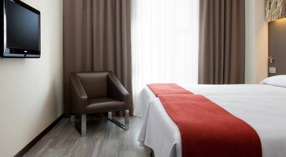 Nh Diagonal Center Hotel — фото 7