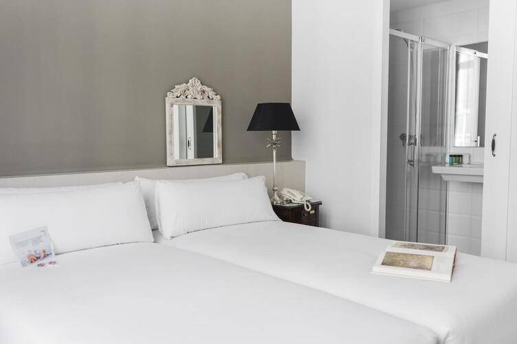 Atiram Meson Castilla — фото 16