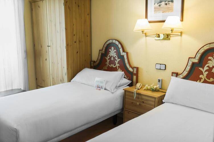 Atiram Meson Castilla — фото 38