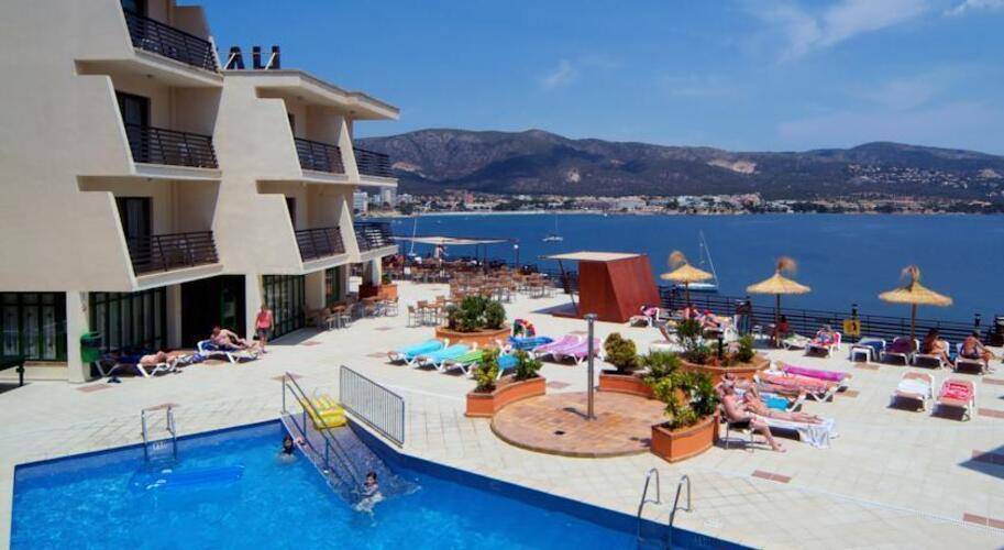 Alua Palmanova Bay