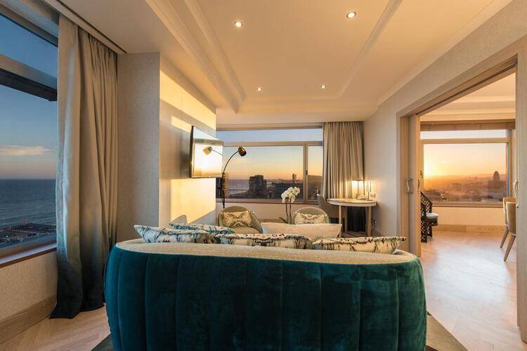 Hilton Diagonal Mar Barcelona Hotel — фото 33