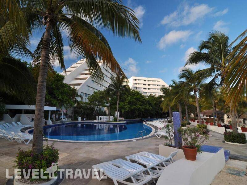 Фотография Oasis Palm Beach