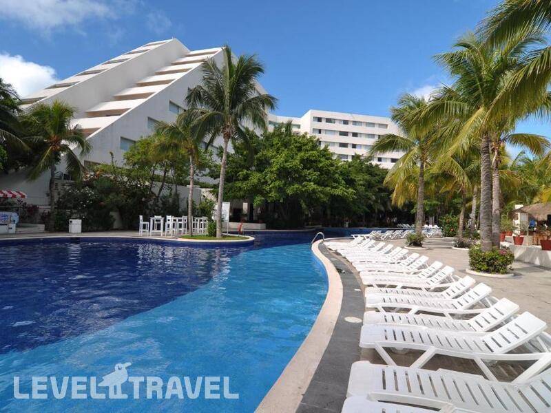 Фотография Oasis Palm Beach