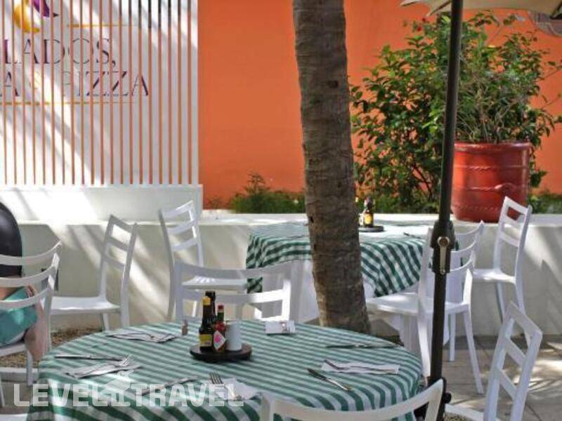 Фотография Oasis Palm Beach
