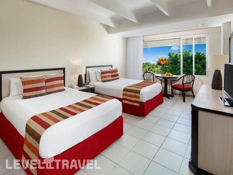 Фотография Oasis Palm Beach