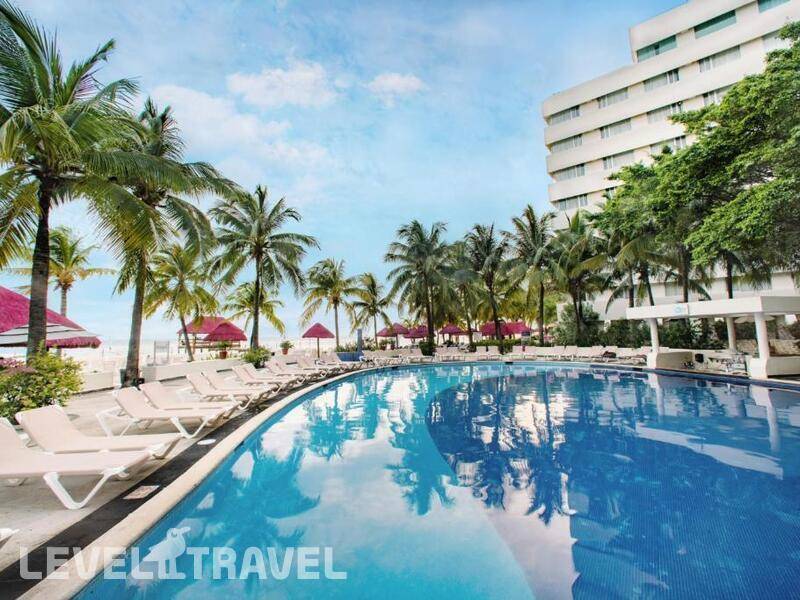 Фотография Oasis Palm Beach