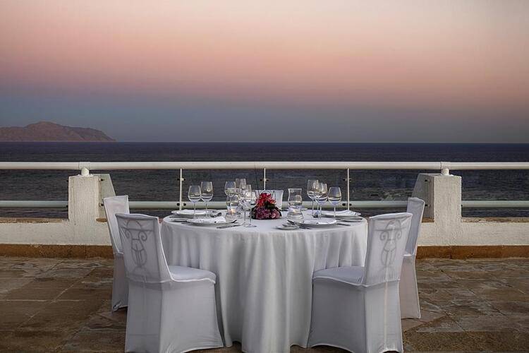 Sheraton Sharm Hotel Resort Villas & Spa