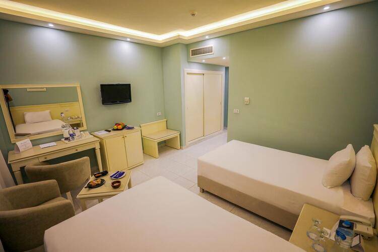 Blend Club Aqua Resort (Ex.Golden 5 The Club Resort)