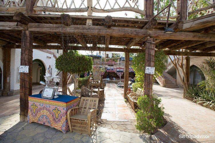 Amar Sina Hotel
