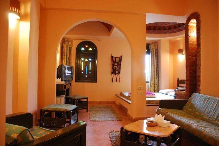 Amar Sina Hotel