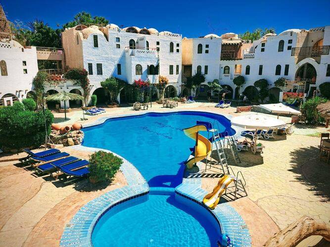 Amar Sina Hotel