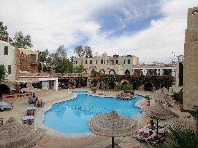 Amar Sina Hotel