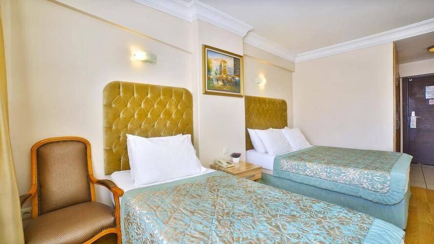 Grand Ant Hotel