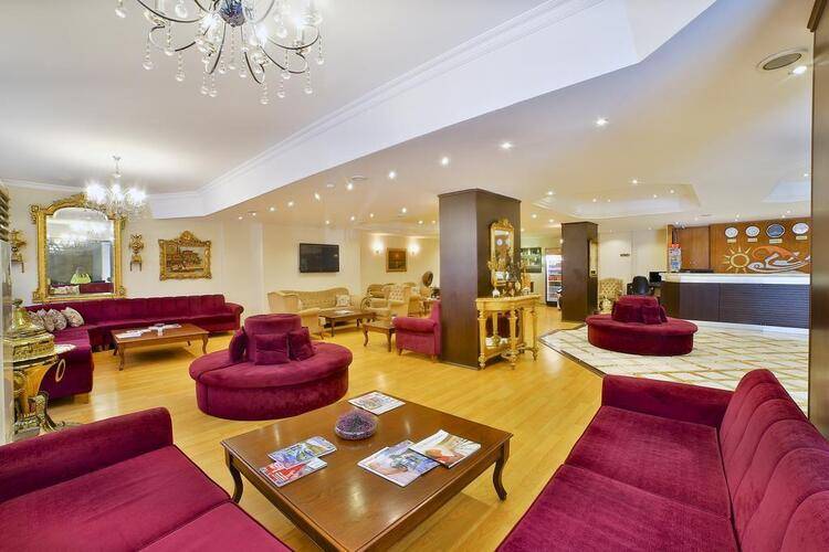 Grand Ant Hotel