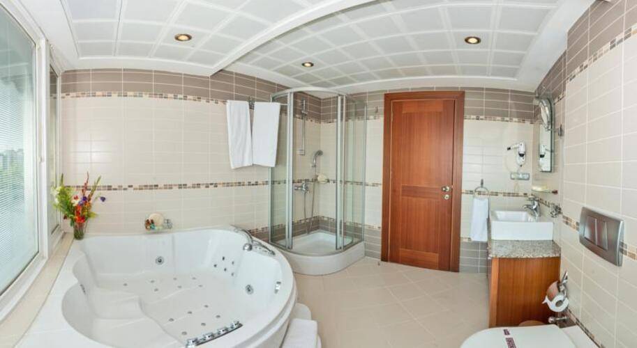 Vatan Asur Hotel