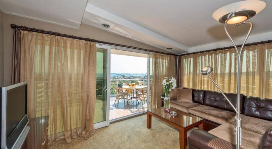 Vatan Asur Hotel