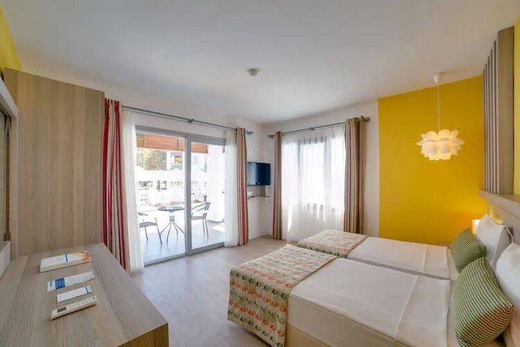 Palmet Family Bianco Hotel