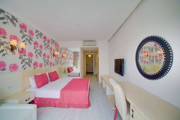 Palmet Family Bianco Hotel