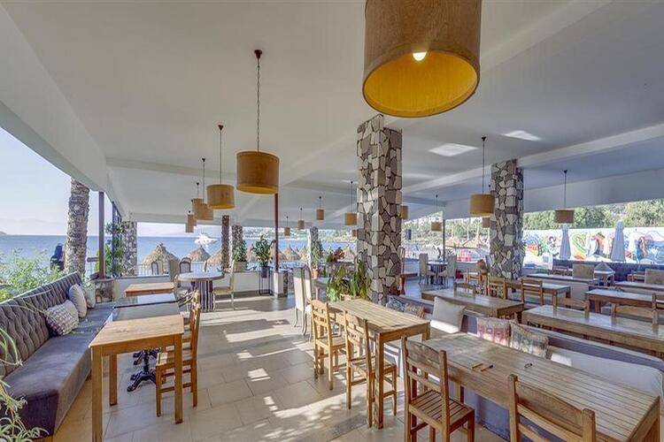 Palmet Family Bianco Hotel