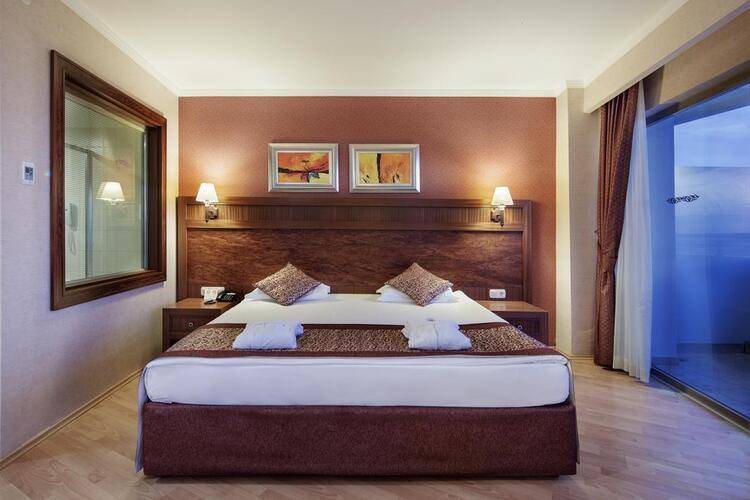 Alba Royal Hotel (Adults Only 16+)
