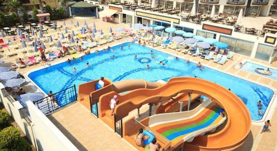 Arabella World Hotel