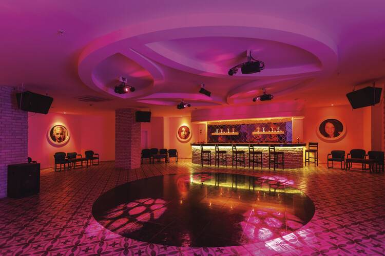 Galeri Resort Hotel
