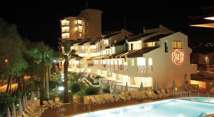 Sentinus Beach Hotel