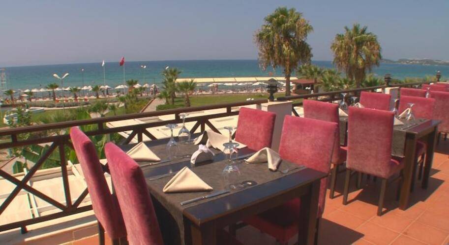 Sentinus Beach Hotel