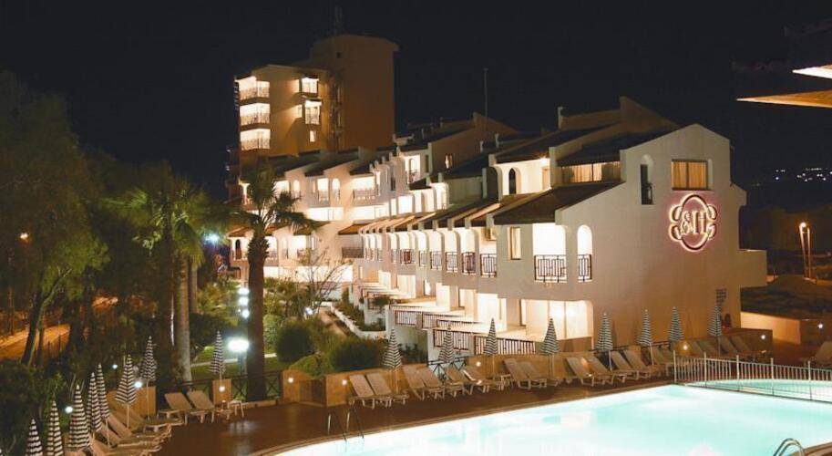 Sentinus Beach Hotel
