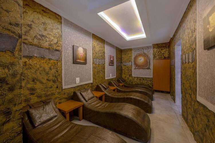 Armas Beach Hotel