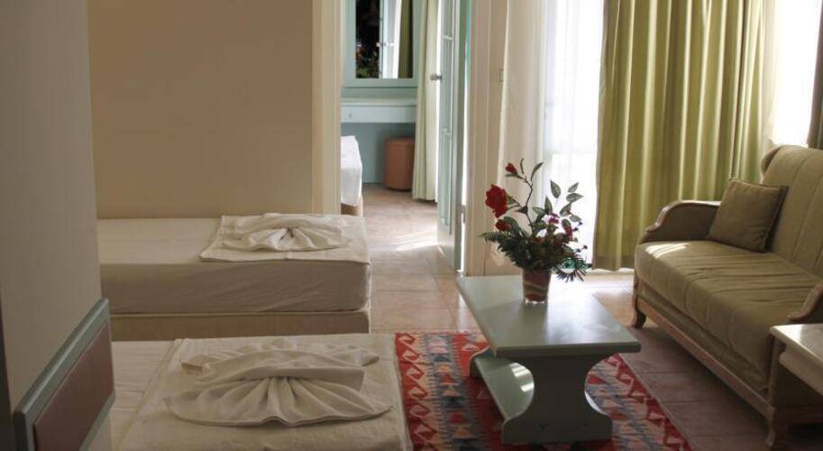 Esra Hotel Family Suites