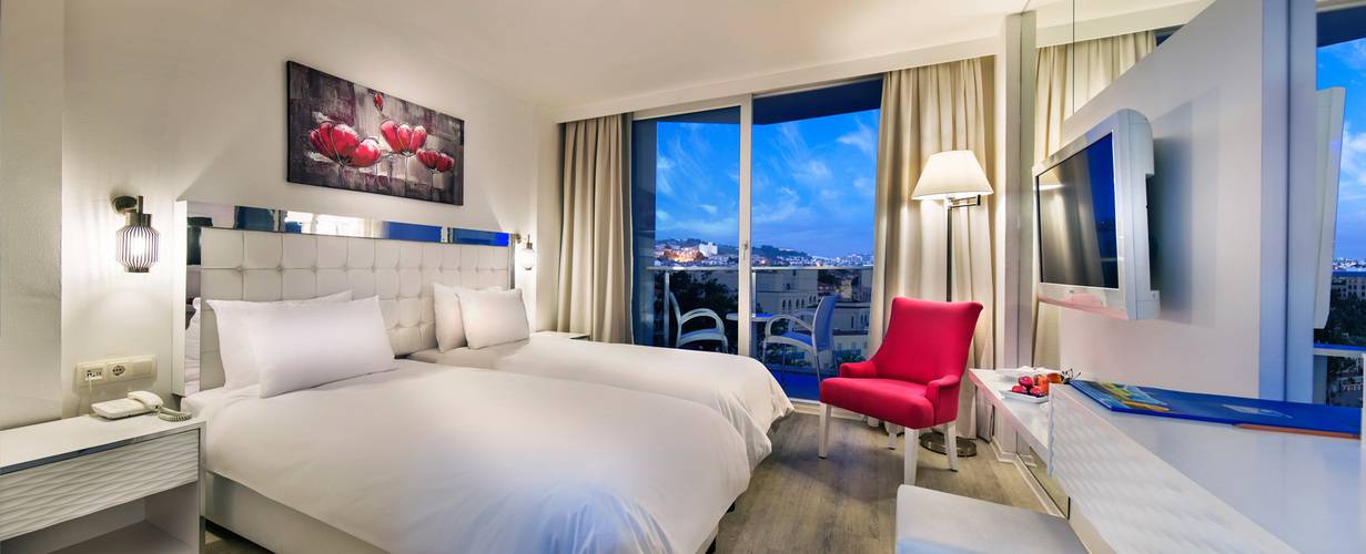 Le Bleu Hotel & Spa (Ex. Noa Hotels Kusadasi Beach Club)