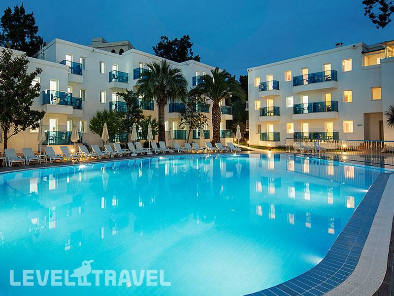 Фотография Le Bleu Hotel & Spa (Ex. Noa Hotels Kusadasi Beach Club)