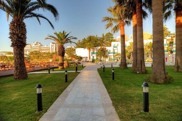 Le Bleu Hotel & Spa (Ex. Noa Hotels Kusadasi Beach Club)