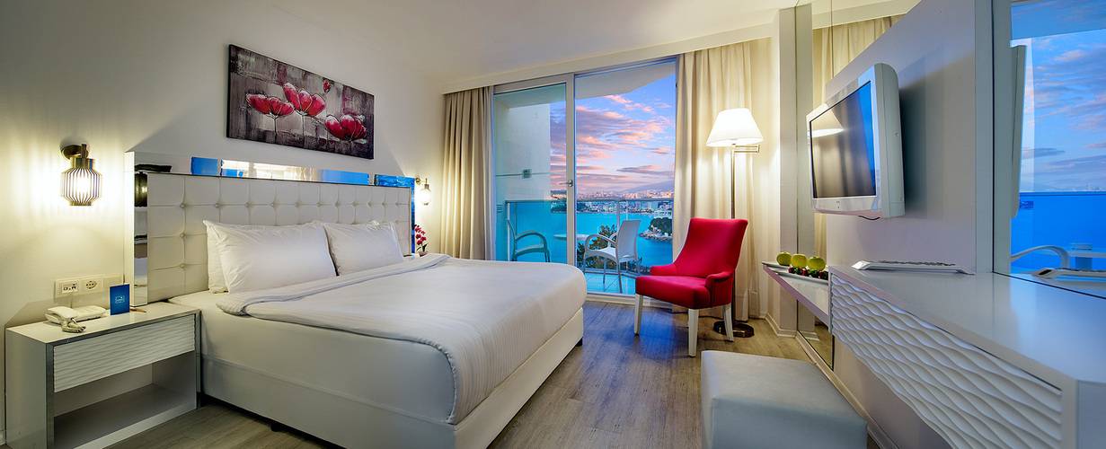 Le Bleu Hotel & Spa (Ex. Noa Hotels Kusadasi Beach Club)
