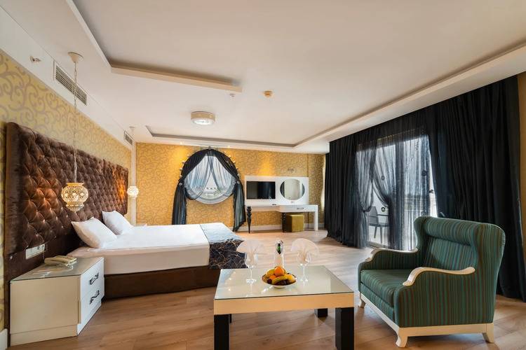 Rox Royal Hotel (Ex.Grand Haber Hotel)