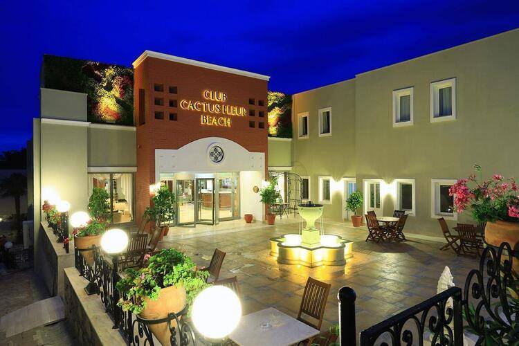 Cactus Fleur Beach Club & Aquapark