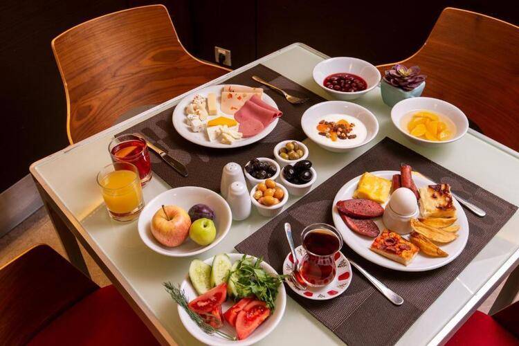 Nippon Hotel
