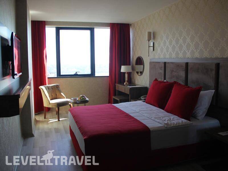 Фотография Euro Plaza Hotel